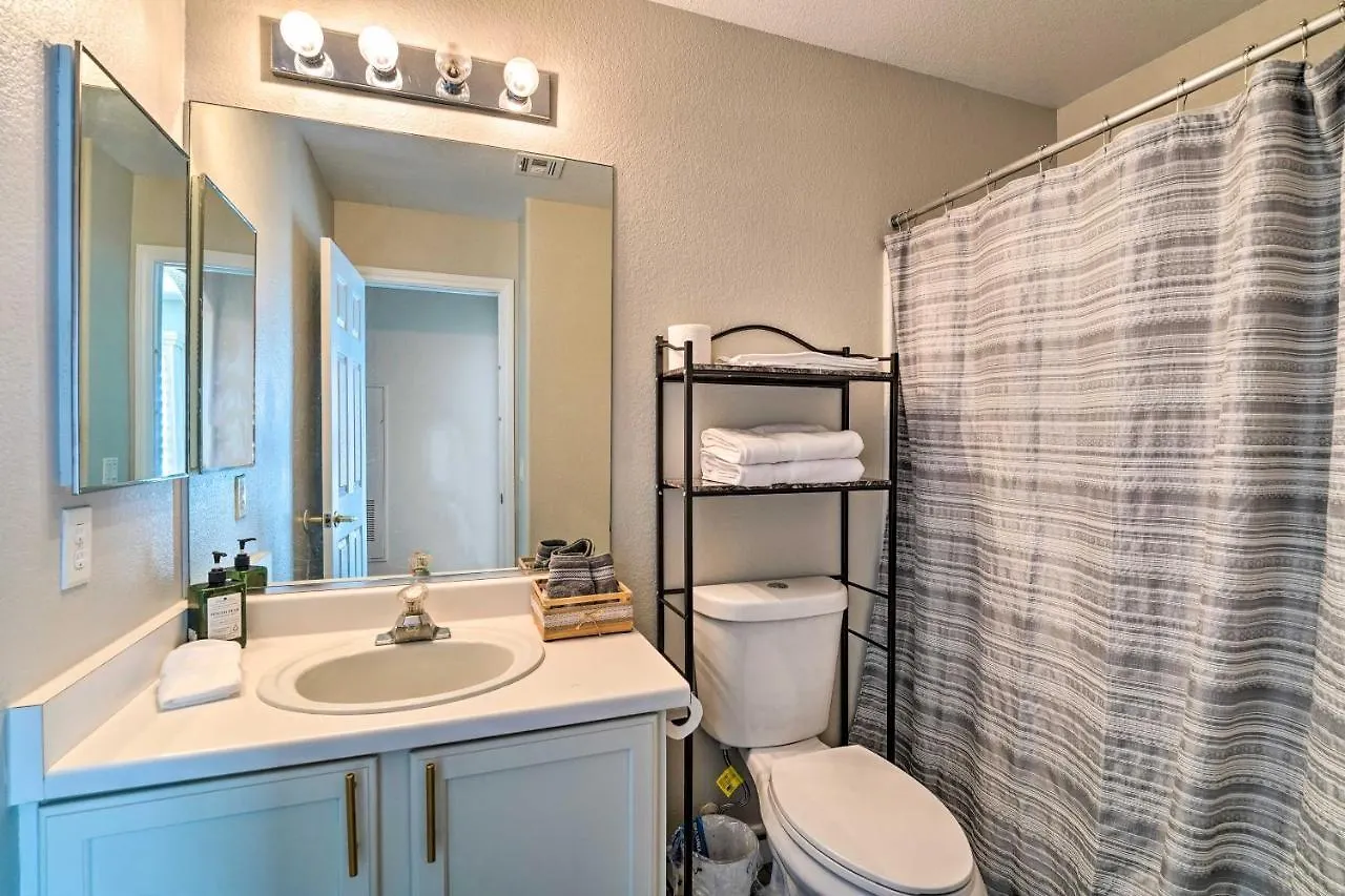 Willa Stylish House With Patio, 8 Mi To Vegas Strip! Las Vegas Dom wakacyjny