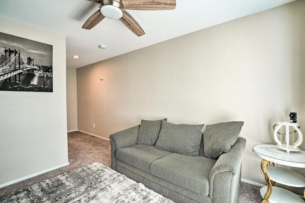 Dom wakacyjny Willa Stylish House With Patio, 8 Mi To Vegas Strip! Las Vegas