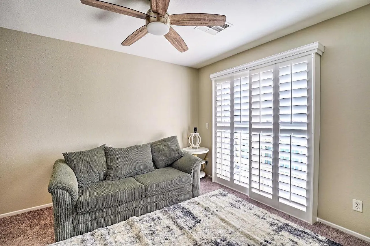 Willa Stylish House With Patio, 8 Mi To Vegas Strip! Las Vegas Dom wakacyjny