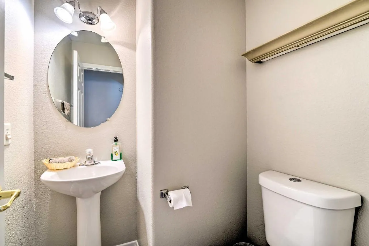 펜션 라스베이거스 Stylish House With Patio, 8 Mi To Vegas Strip! 빌라 미국